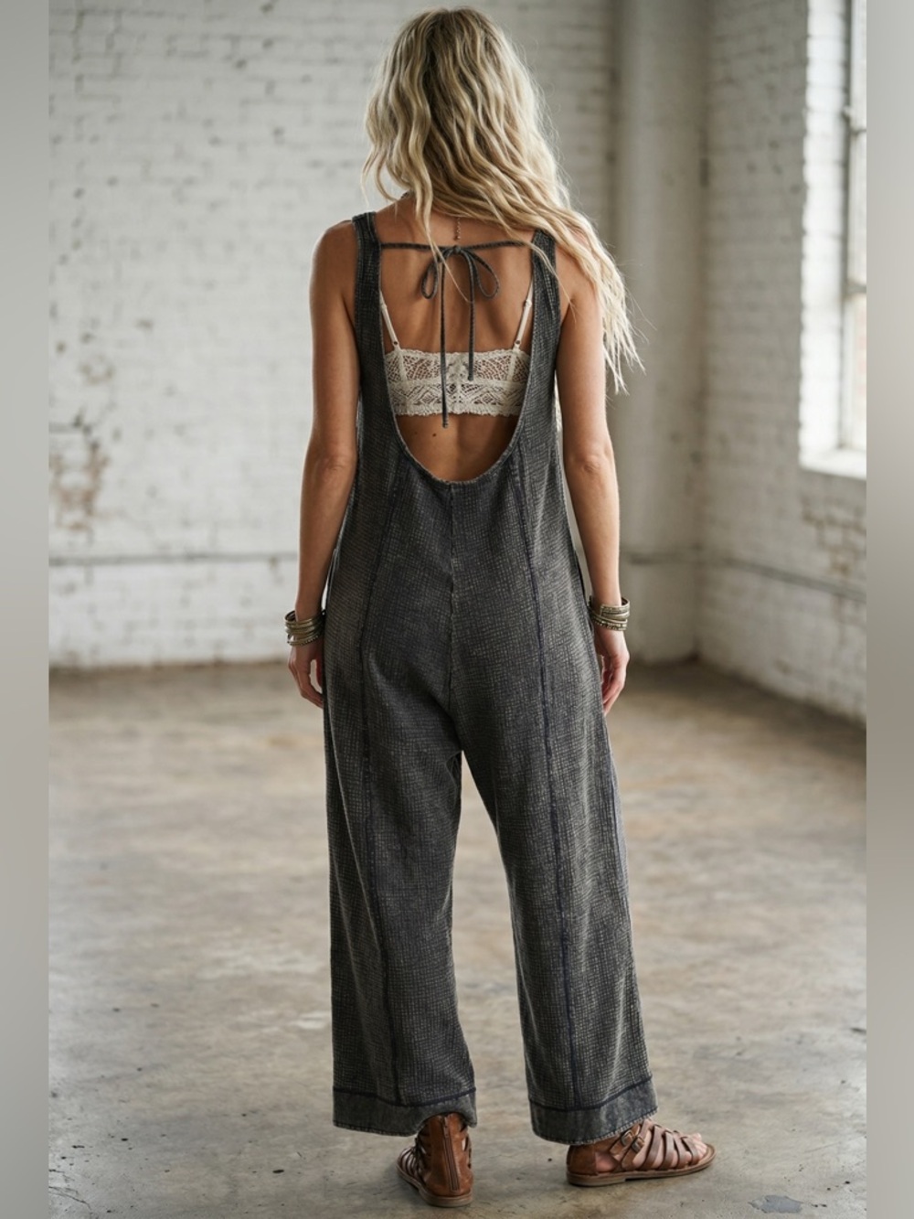 NWT Washed Black Gauze Textured Open Back Pocket Jumper Jumpsuit Overalls - Picture 6 of 6